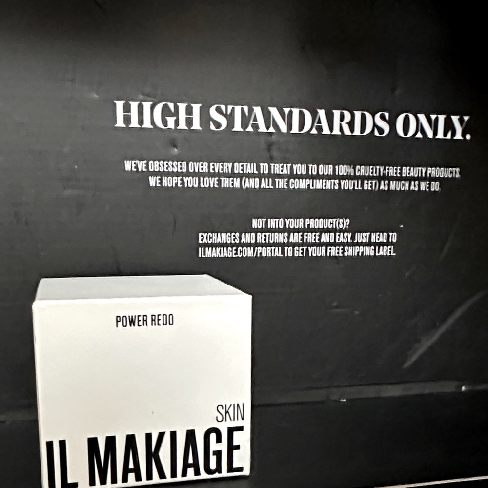 IL MAKIAGE Power Redo in White
